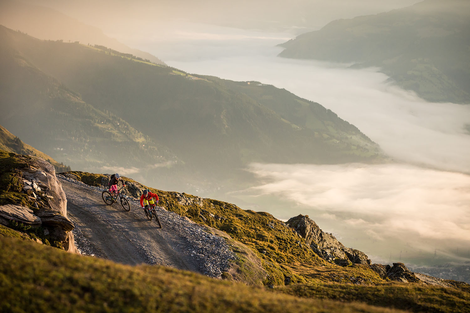 Wege und Trails in der Lungauer Berglandschaft sind für Mountainbiker eine willkommene Herausforderung.
